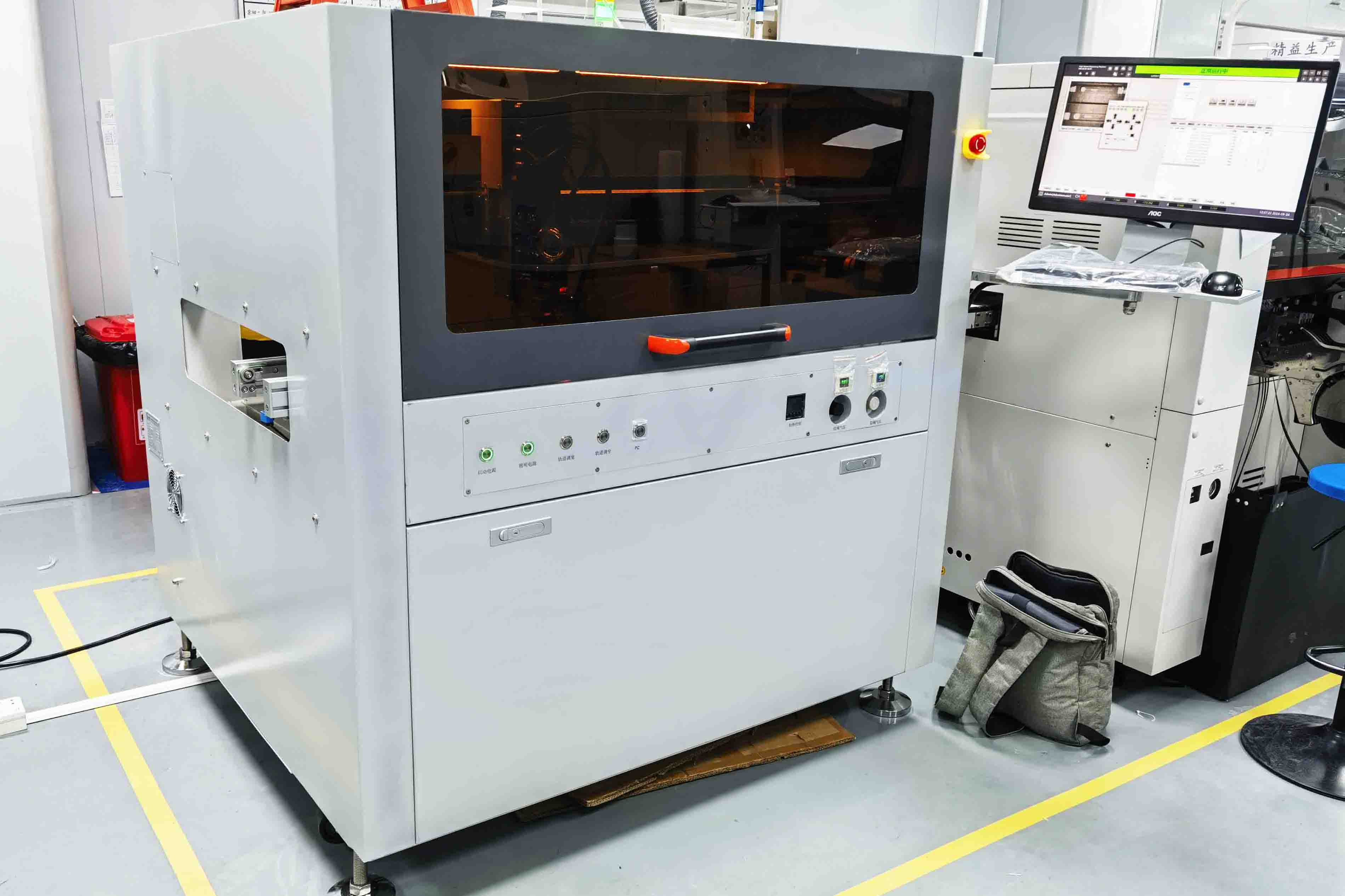 LED light bar dispensing machine paired with Hanwha SM481 lens feeder
