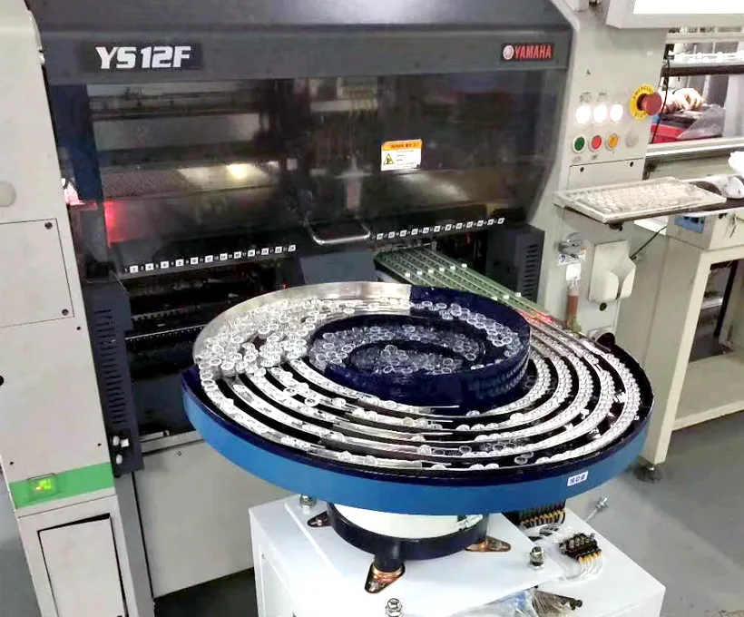 Yamaha YS12F SMT lens feeder